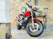 https://riyasewana.com/uploads/honda-hornet-102226321363.jpg