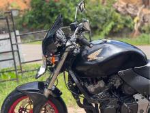 https://riyasewana.com/uploads/honda-hornet-1112324224691.jpg