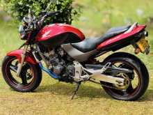 https://riyasewana.com/uploads/honda-hornet-1119171322862.jpg
