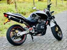 https://riyasewana.com/uploads/honda-hornet-117592122392.jpg