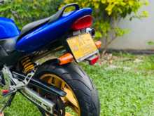 https://riyasewana.com/uploads/honda-hornet-130-517245913552.jpg