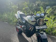 https://riyasewana.com/uploads/honda-hornet-141900036014.jpg
