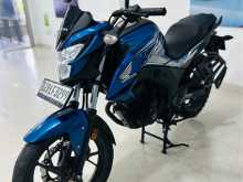 https://riyasewana.com/uploads/honda-hornet-15955561643.jpg