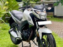 https://riyasewana.com/uploads/honda-hornet-160-1016340824672.jpg