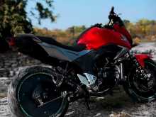 https://riyasewana.com/uploads/honda-hornet-160-38022913473.jpg