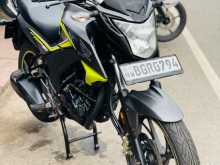 https://riyasewana.com/uploads/honda-hornet-171320461282.jpg