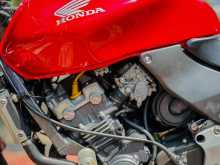 https://riyasewana.com/uploads/honda-hornet-18533422373.jpg