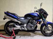 https://riyasewana.com/uploads/honda-hornet-1918410514002.jpg