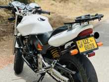 https://riyasewana.com/uploads/honda-hornet-198583422482.jpg