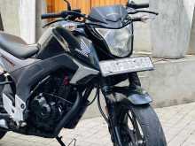 https://riyasewana.com/uploads/honda-hornet-2112562822742.jpg