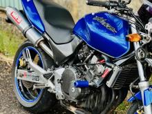 https://riyasewana.com/uploads/honda-hornet-2122010024311.jpg
