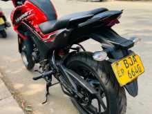 https://riyasewana.com/uploads/honda-hornet-221703581763.jpg