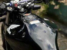 https://riyasewana.com/uploads/honda-hornet-2312594224292.jpg