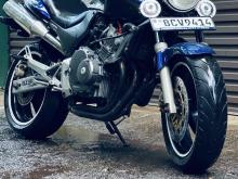 https://riyasewana.com/uploads/honda-hornet-2417021124203.jpg