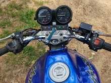 https://riyasewana.com/uploads/honda-hornet-250-1213281013753.jpg