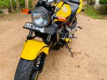 https://riyasewana.com/uploads/honda-hornet-250-1421012513173.jpg