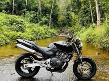 https://riyasewana.com/uploads/honda-hornet-250-1810025324383.jpg