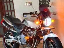 https://riyasewana.com/uploads/honda-hornet-250-207455313634.jpg