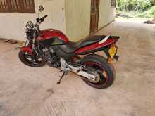 https://riyasewana.com/uploads/honda-hornet-250-251237514813.jpg