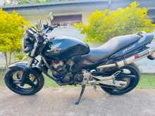 https://riyasewana.com/uploads/honda-hornet-250-2811403213872.jpg