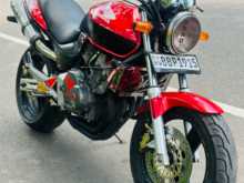 https://riyasewana.com/uploads/honda-hornet-250-2813393513512.jpg