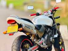 https://riyasewana.com/uploads/honda-hornet-250-3114490813882.jpg