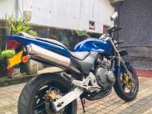 https://riyasewana.com/uploads/honda-hornet-250-314221013022.jpg