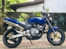 https://riyasewana.com/uploads/honda-hornet-250-314224419925.jpg