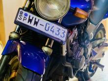 https://riyasewana.com/uploads/honda-hornet-250-412212424211.jpg