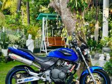https://riyasewana.com/uploads/honda-hornet-250-41326436105.jpg