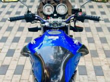 https://riyasewana.com/uploads/honda-hornet-250-41326436686.jpg