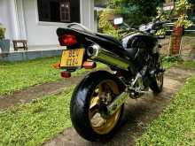 https://riyasewana.com/uploads/honda-hornet-250-413300822422.jpg