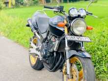 https://riyasewana.com/uploads/honda-hornet-250-522151813172.jpg