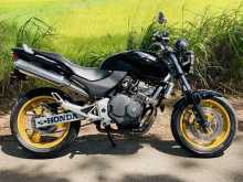 https://riyasewana.com/uploads/honda-hornet-250-713271622463.jpg