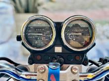 https://riyasewana.com/uploads/honda-hornet-250-718452224941.jpg