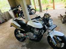 https://riyasewana.com/uploads/honda-hornet-250-91058454362.jpg