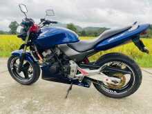 Honda Hornet 250cc 2005 Motorbike