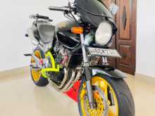 https://riyasewana.com/uploads/honda-hornet-2514343913162.jpg