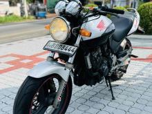 https://riyasewana.com/uploads/honda-hornet-2810215024573.jpg