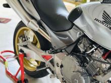https://riyasewana.com/uploads/honda-hornet-2911101724401.jpg
