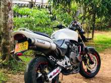https://riyasewana.com/uploads/honda-hornet-291929514103.jpg
