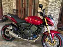https://riyasewana.com/uploads/honda-hornet-600-1511464713202.jpg