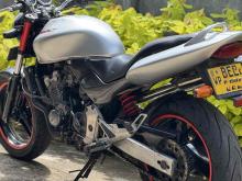 https://riyasewana.com/uploads/honda-hornet-617075924531.jpg