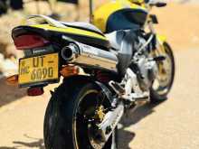 Honda Hornet 2004 Motorbike