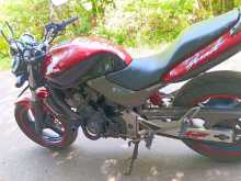 https://riyasewana.com/uploads/honda-hornet-81138584473.jpg