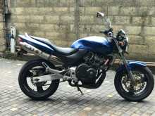 https://riyasewana.com/uploads/honda-hornet-812400413244.jpg