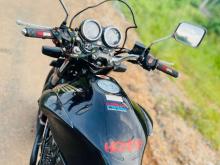 https://riyasewana.com/uploads/honda-hornet-9854596395.jpg