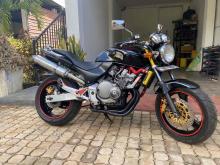 https://riyasewana.com/uploads/honda-hornet-ch-414324724503.jpg