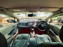 https://riyasewana.com/uploads/honda-insight-417143610076.jpg