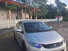 Honda Insight ZE2 2011 Car
